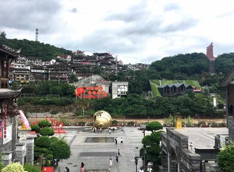茅台镇酱香老酒价格表公布，这些年份的酒值得尝试！